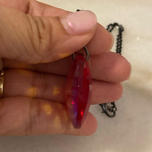 Elegant Red and gold tone Pendant with black chain goth Necklace - Picture 12 of 13